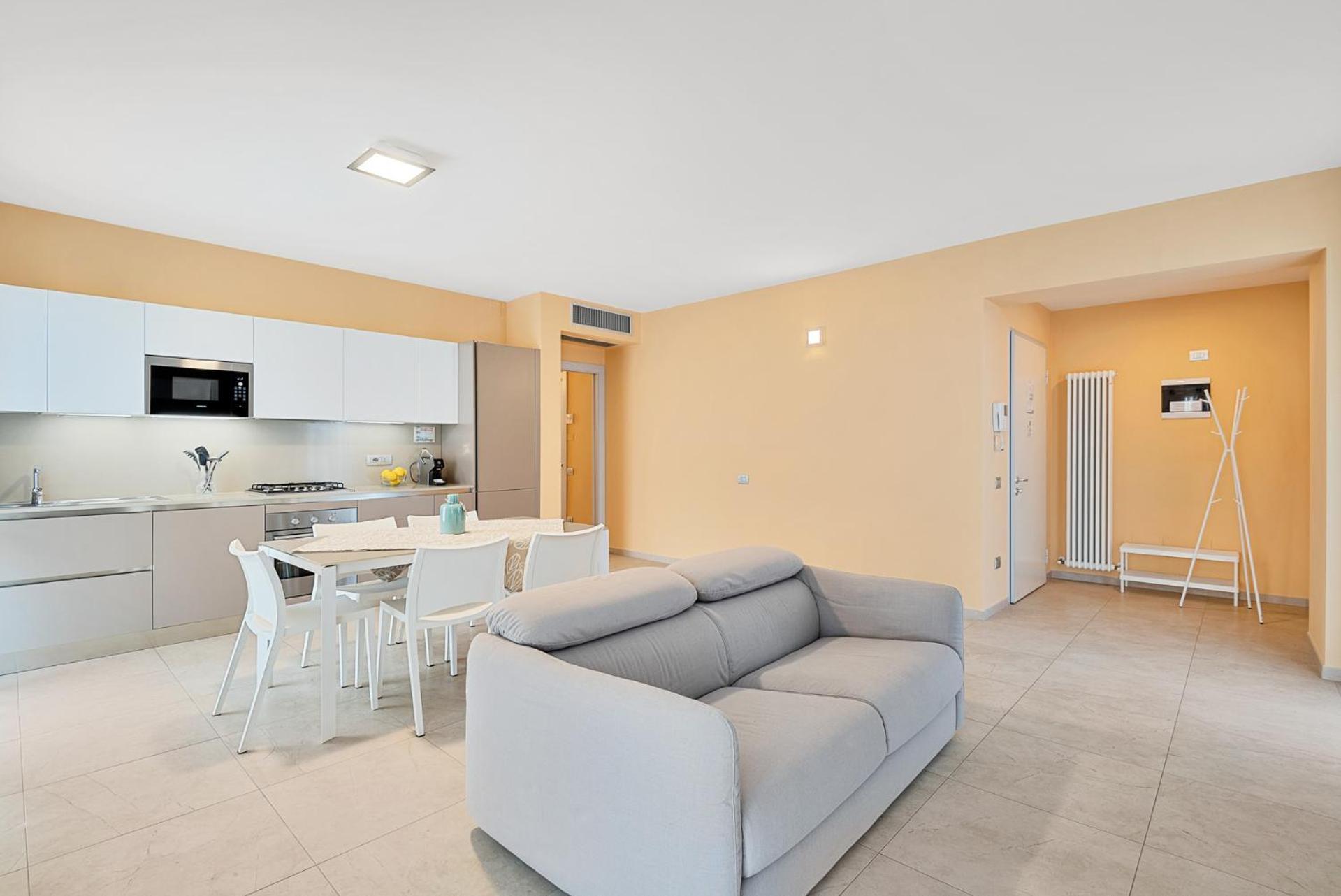 Levante Appartamento Di Pregio, Terrazza E Vista Panoramica Sul Mare E La Citta Viareggio Bagian luar foto