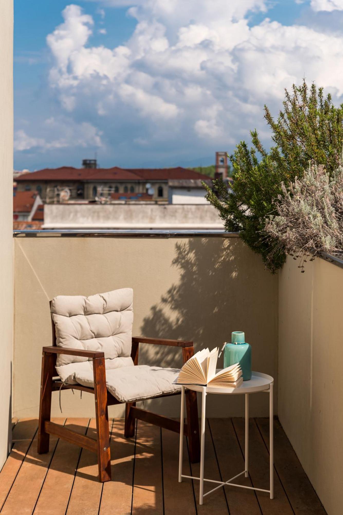 Levante Appartamento Di Pregio, Terrazza E Vista Panoramica Sul Mare E La Citta Viareggio Bagian luar foto